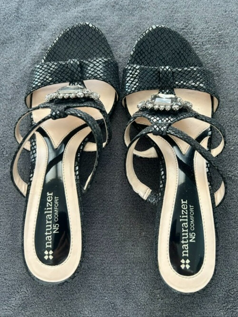 Women's Naturalizer Infusion N5 Comfort Black Snakeskin Sandals, Size 8M